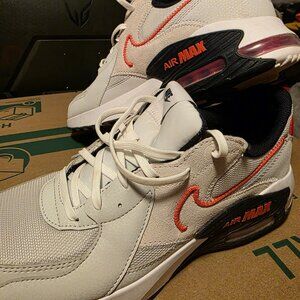 Nike Air Max Men's size 9.5
